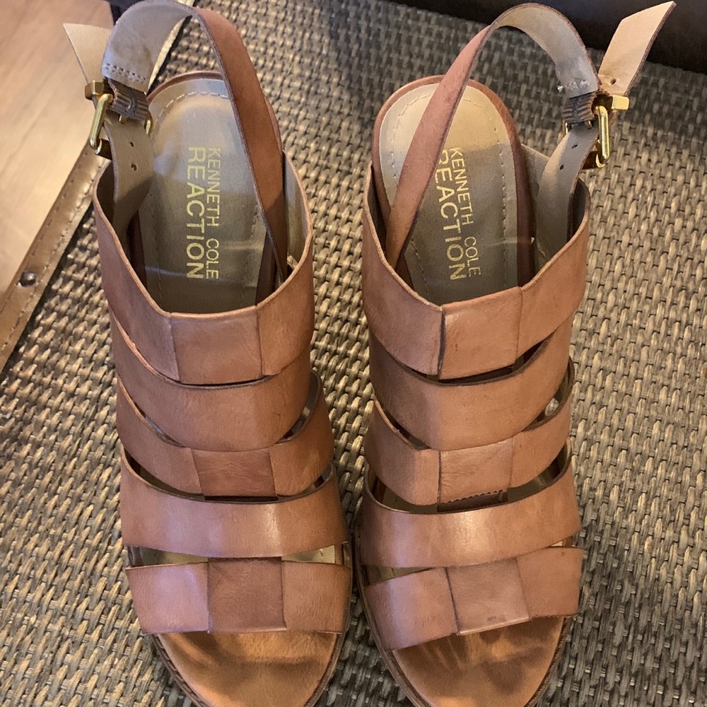 Distressed Tan Leather Sandals by Kenneth Cole.